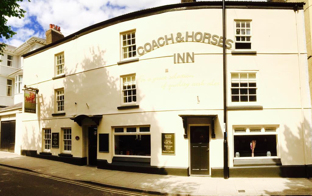 The Coach And Horses Inn เชปสโตว์ ภายนอก รูปภาพ